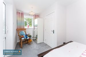 Bedroom- click for photo gallery